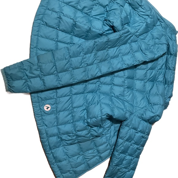 Women’s Marmot Jacket - Picture 2 of 3